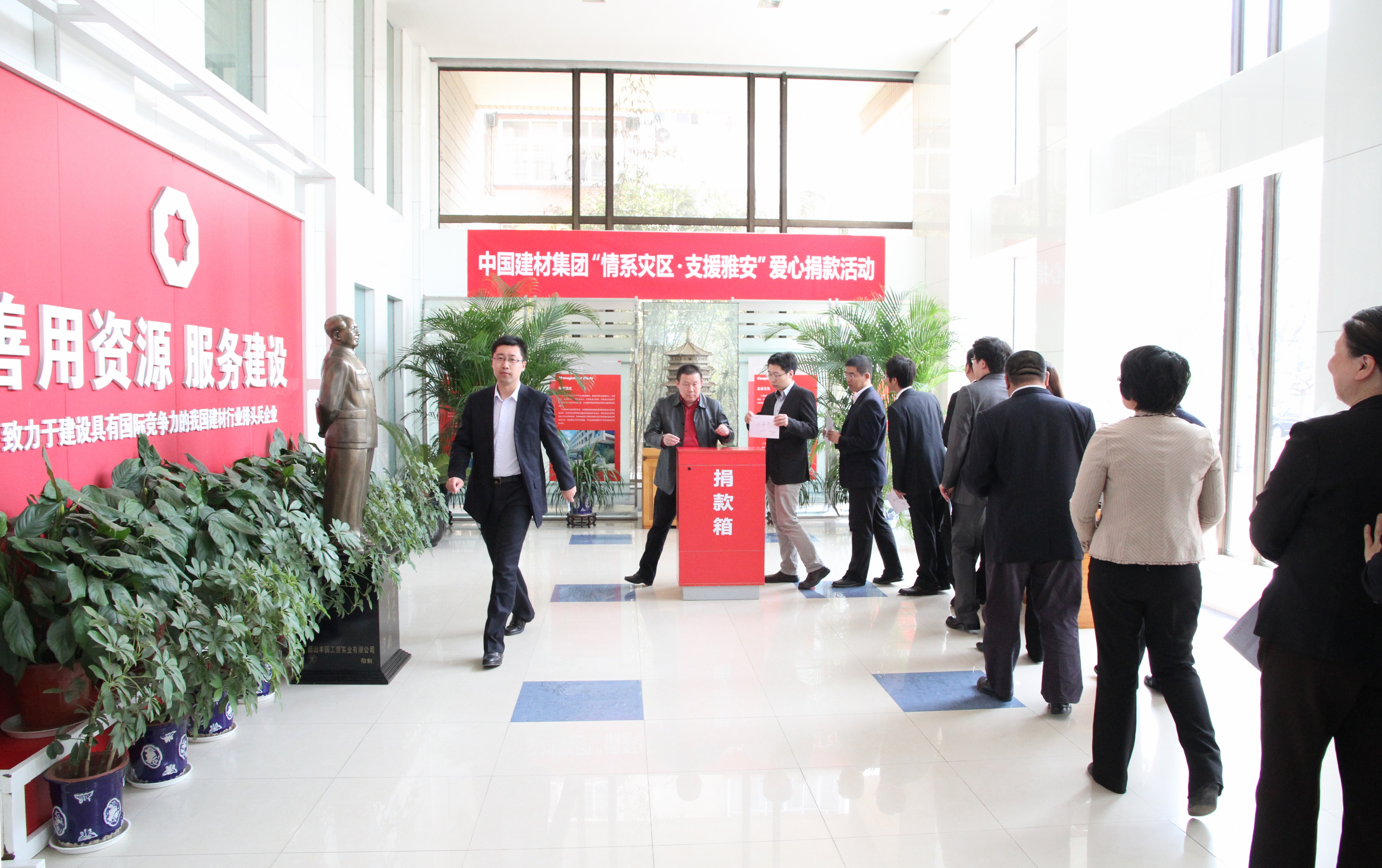 j9�ι���վ�������ſ�չ����ϵ���� ֧Ԯ�Ű������ľ�Ǯ�˶�