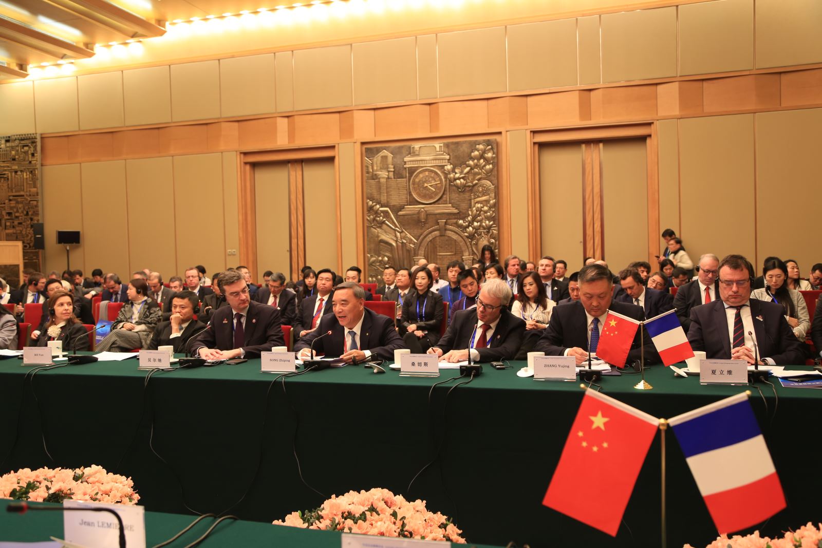 j9����վ�����й����ٷ���վ