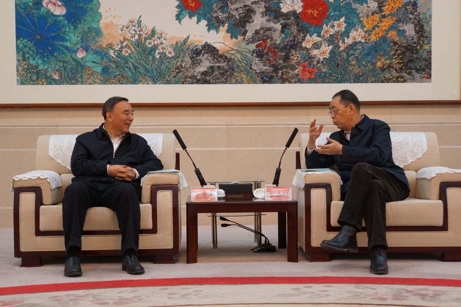 j9����վ�����й����ٷ���վ