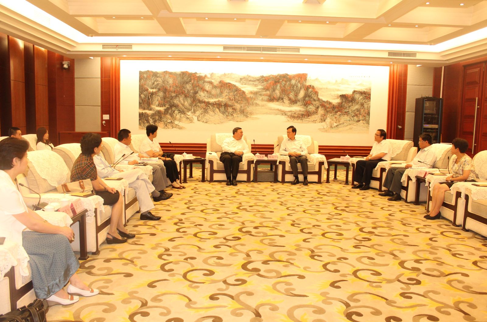 j9����վ�����й����ٷ���վ