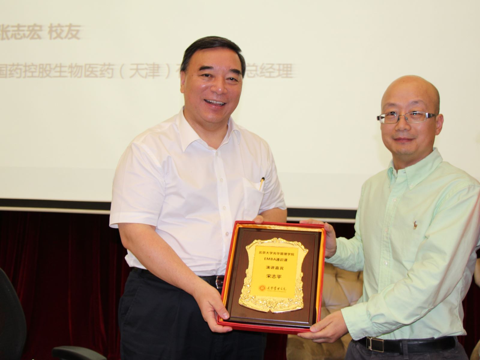 j9����վ�����й����ٷ���վ