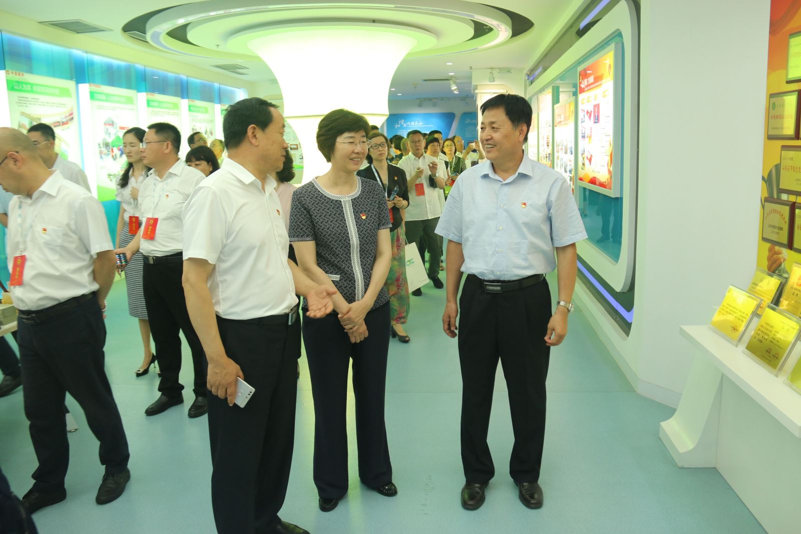 j9����վ�����й����ٷ���վ