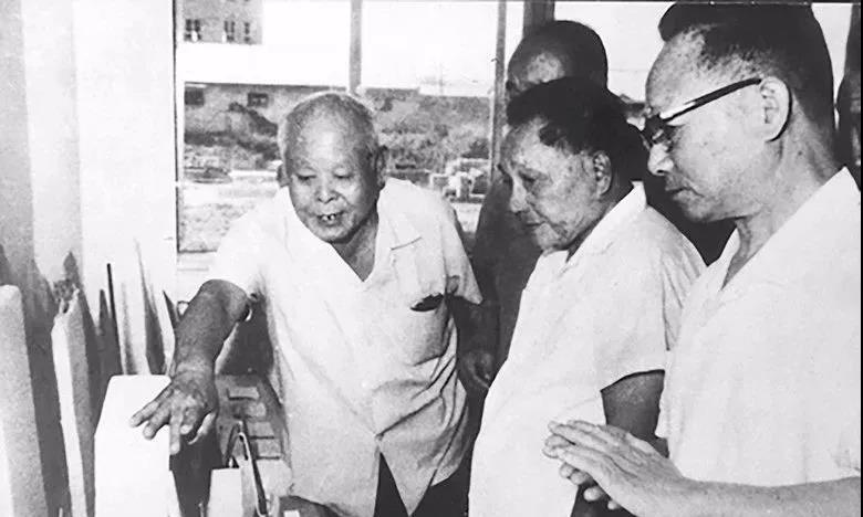 j9����վ�����й����ٷ���վ