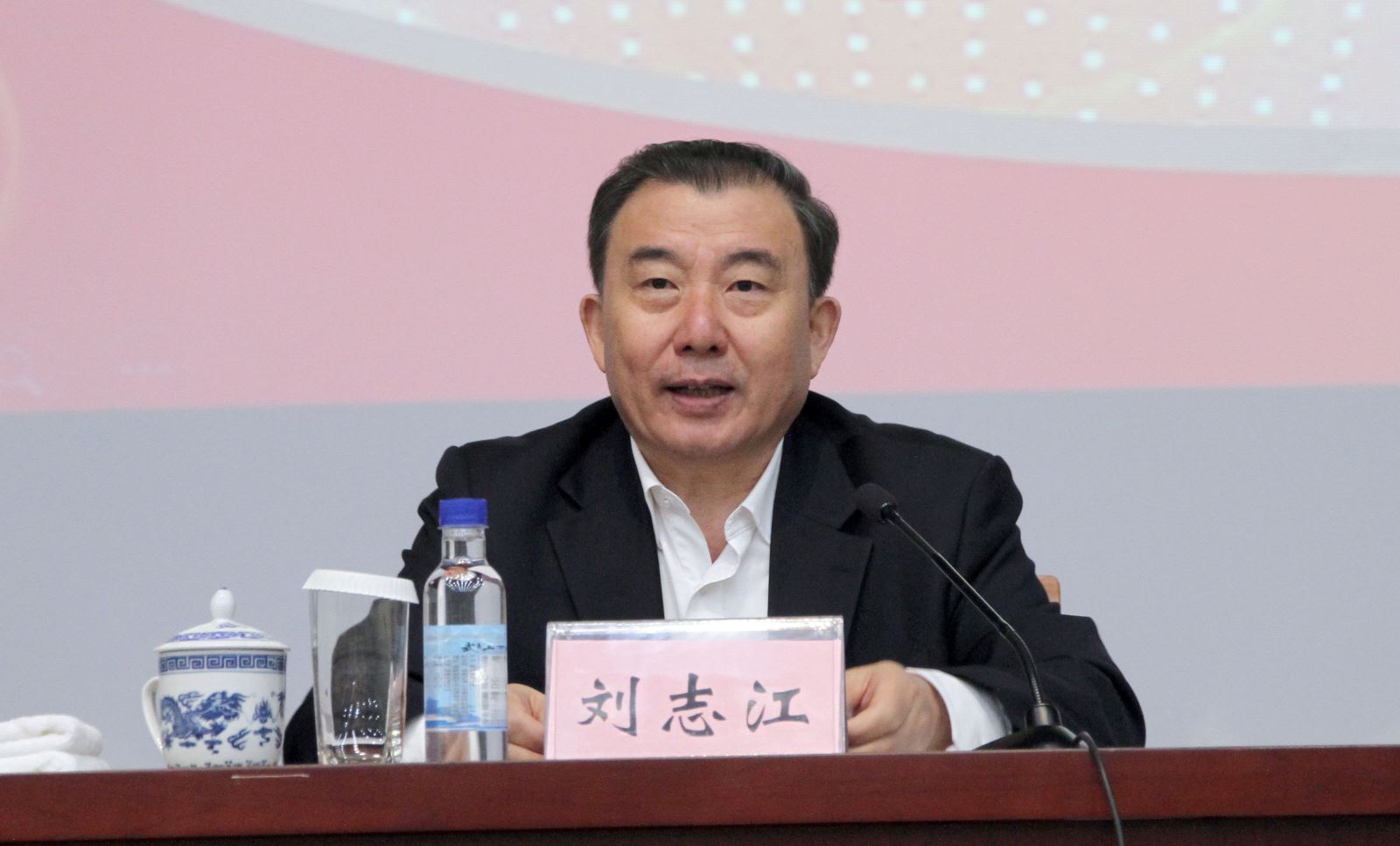 j9����վ�����й����ٷ���վ