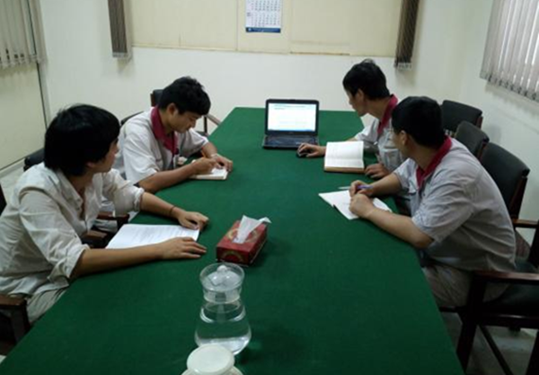 j9����վ�����й����ٷ���վ