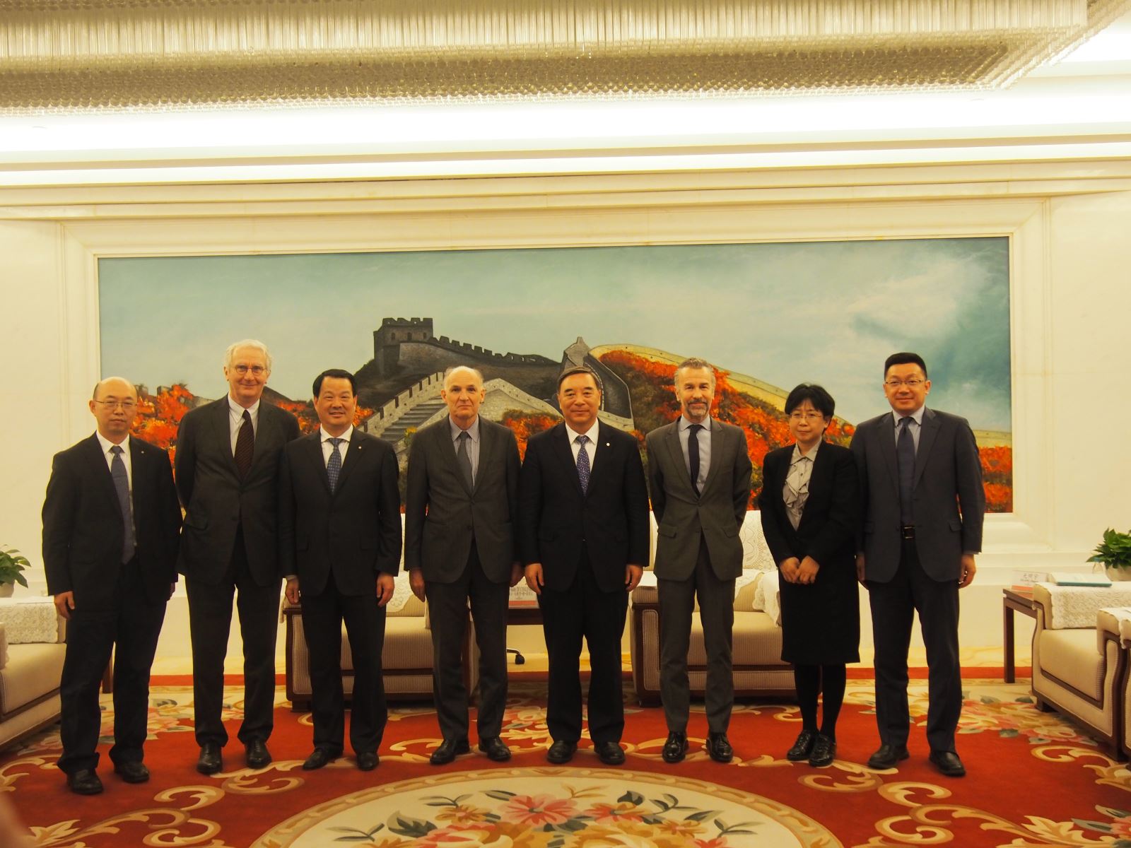 j9����վ�����й����ٷ���վ