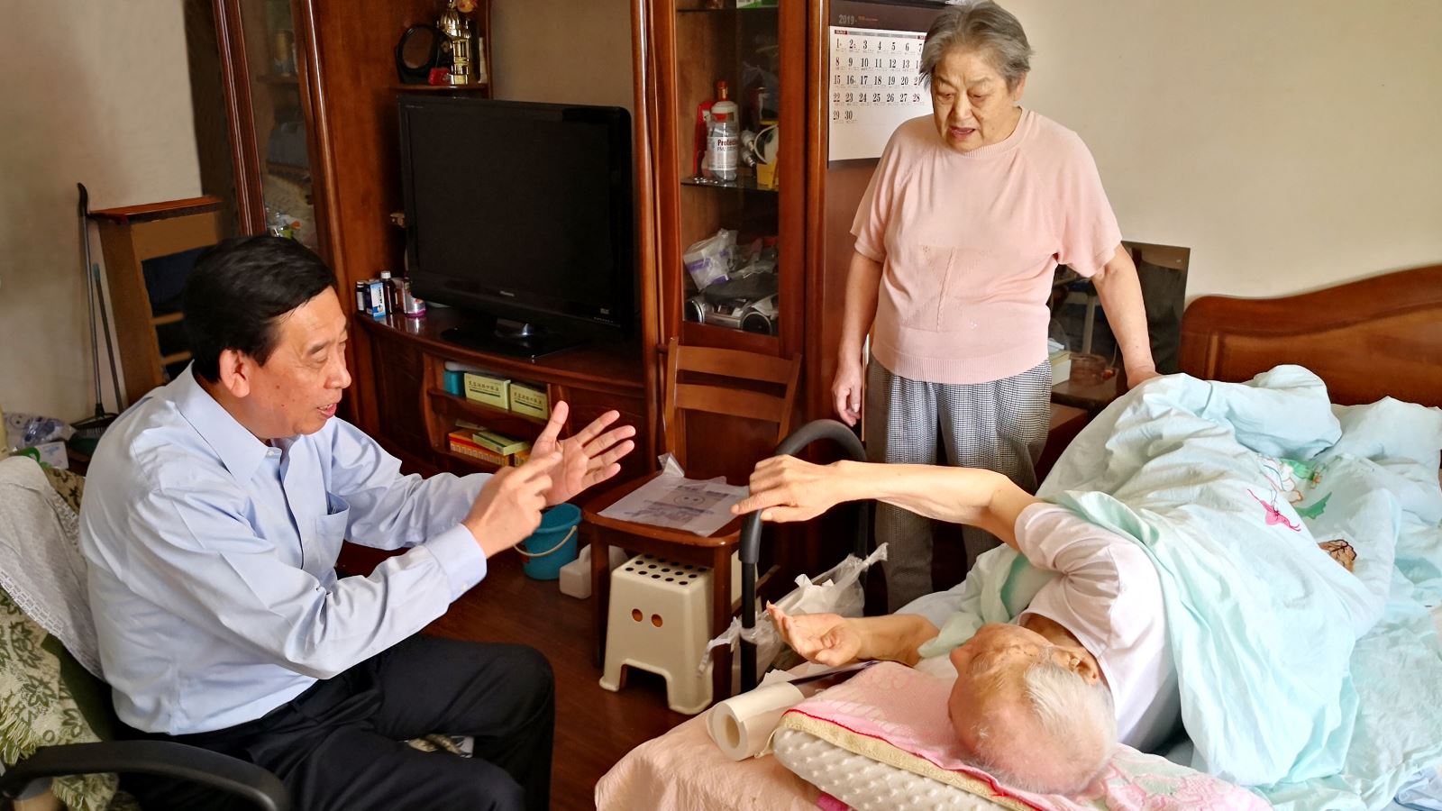 j9����վ�����й����ٷ���վ