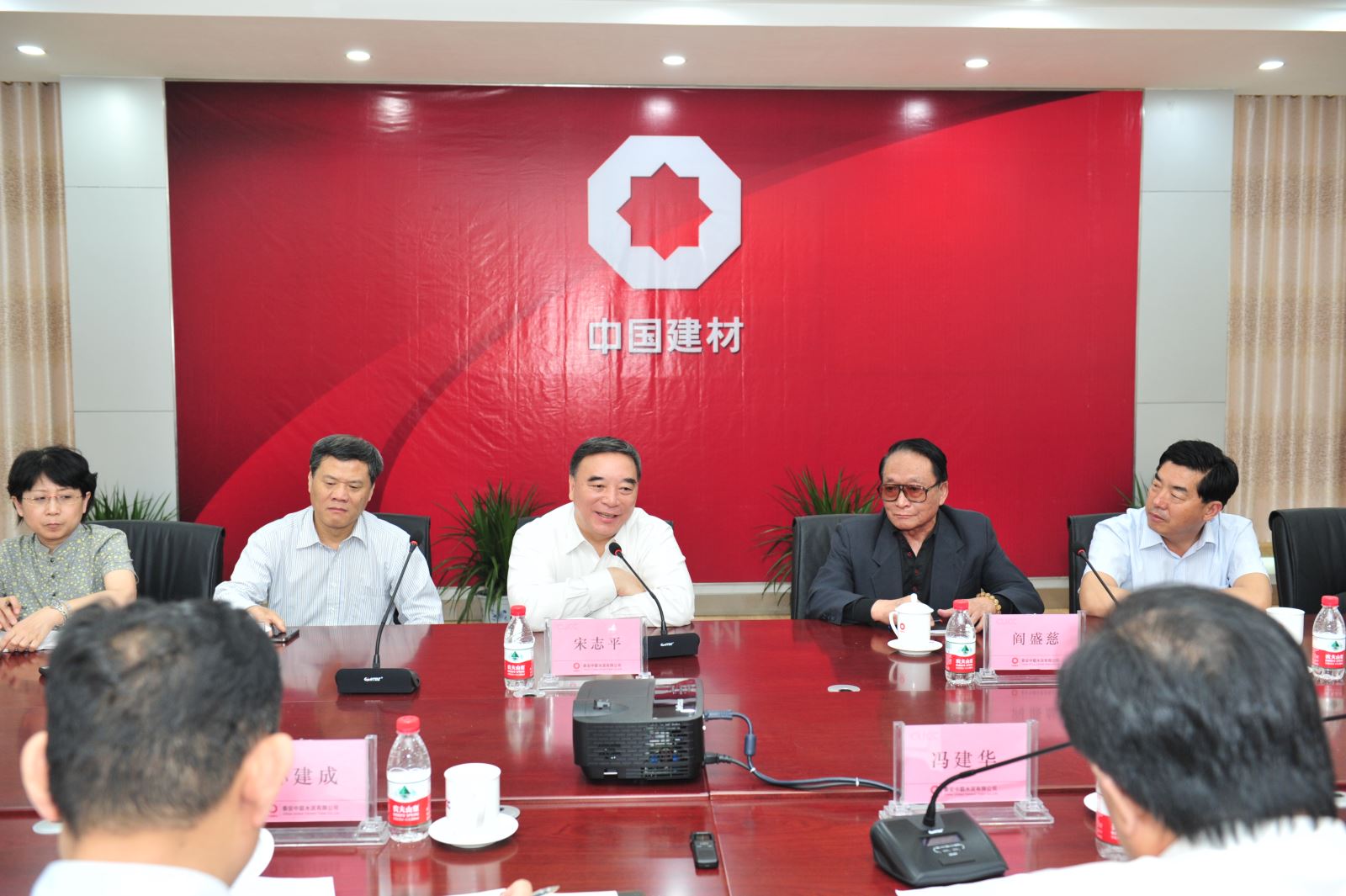 j9����վ�����й����ٷ���վ