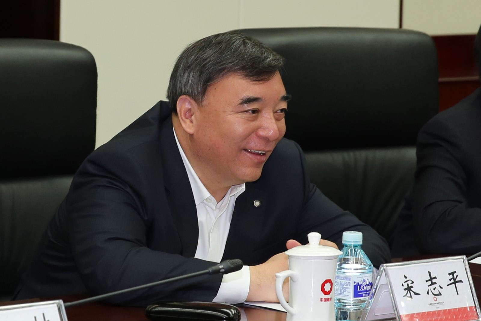 j9����վ�����й����ٷ���վ