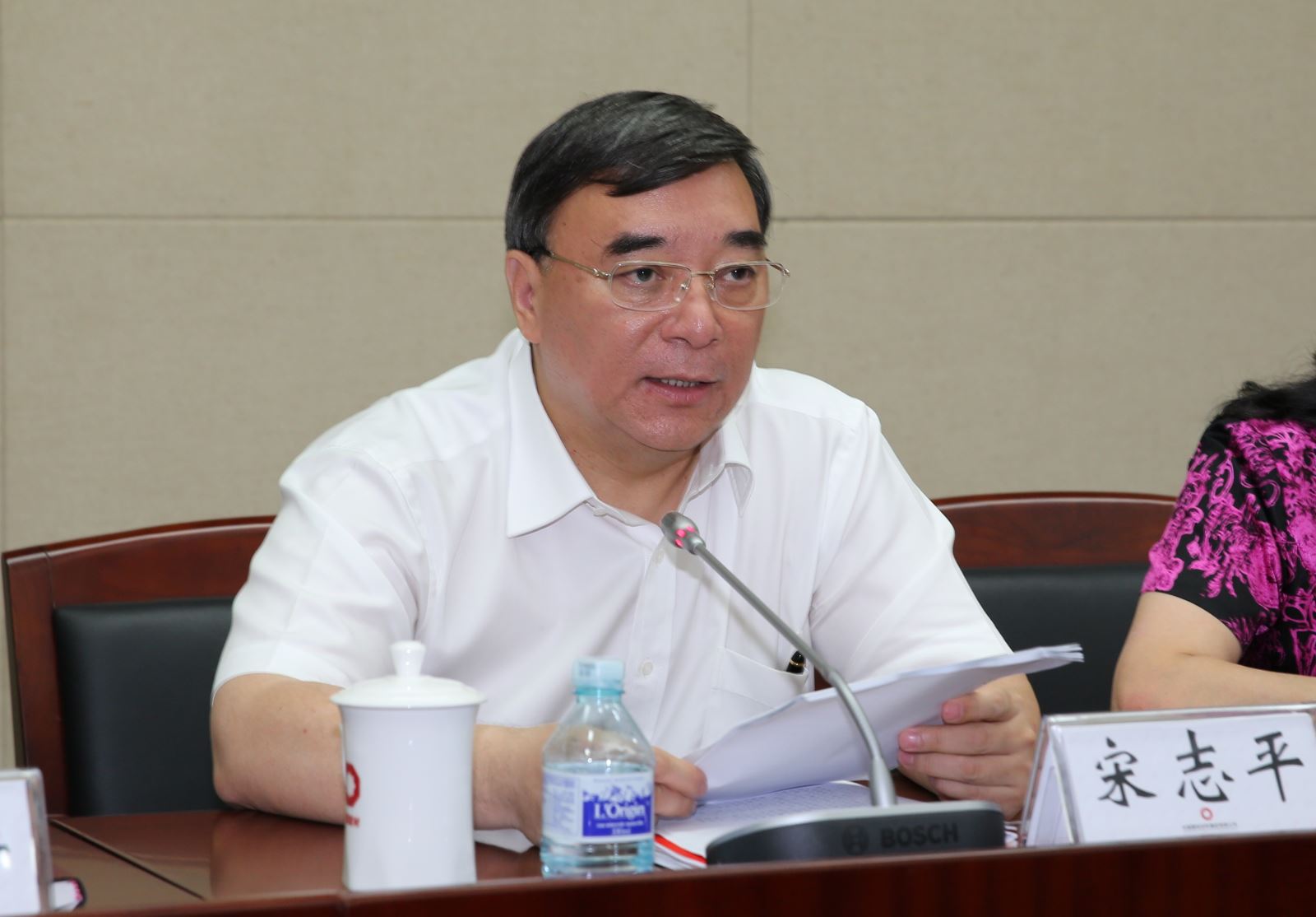 j9����վ�����й����ٷ���վ