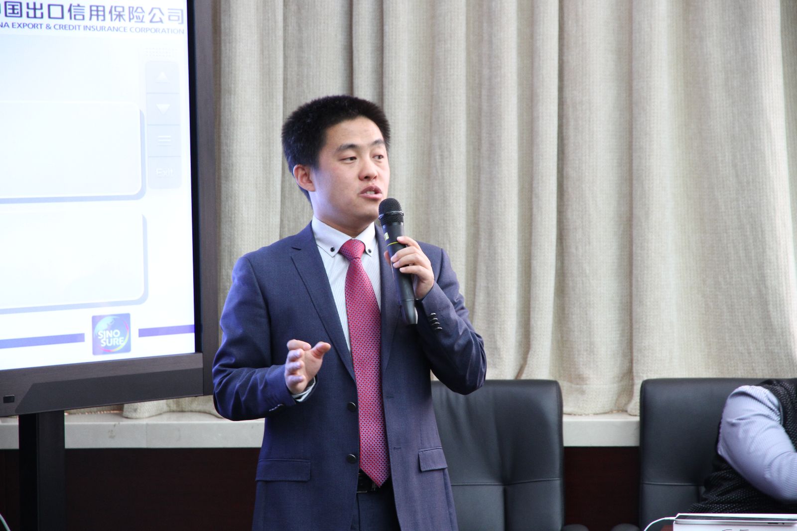 j9����վ�����й����ٷ���վ