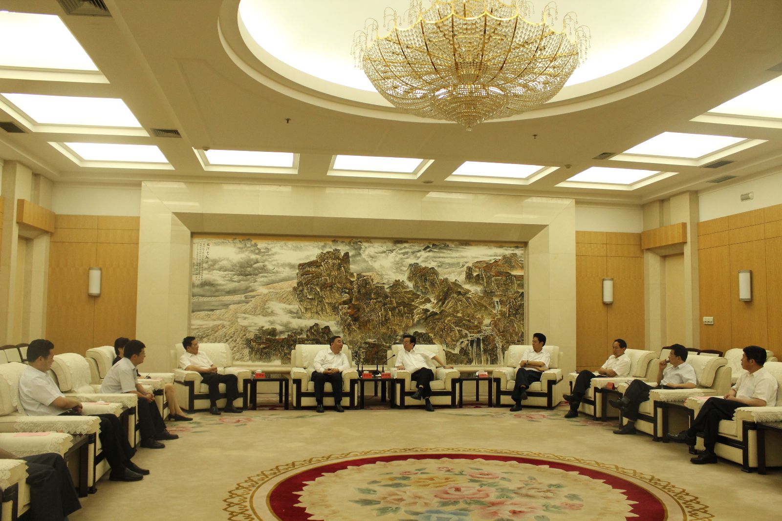 j9����վ�����й����ٷ���վ