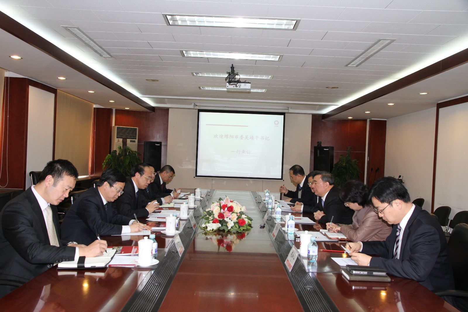 j9����վ�����й����ٷ���վ