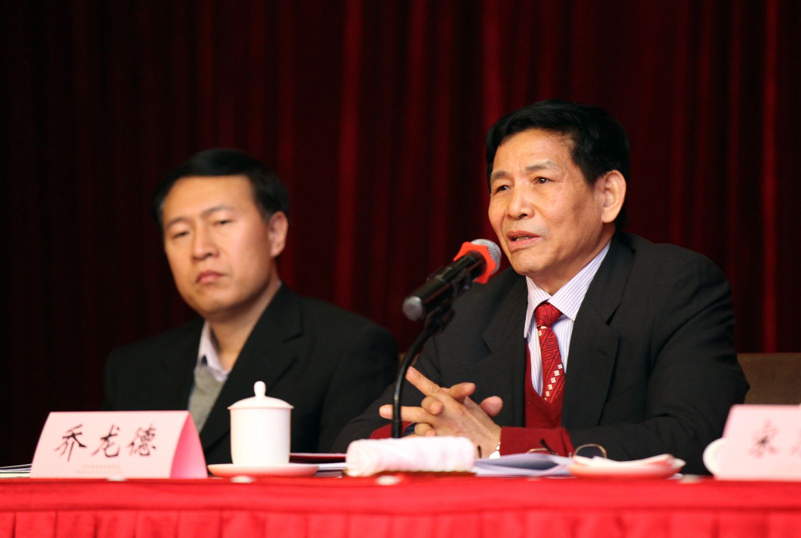 j9����վ�����й����ٷ���վ