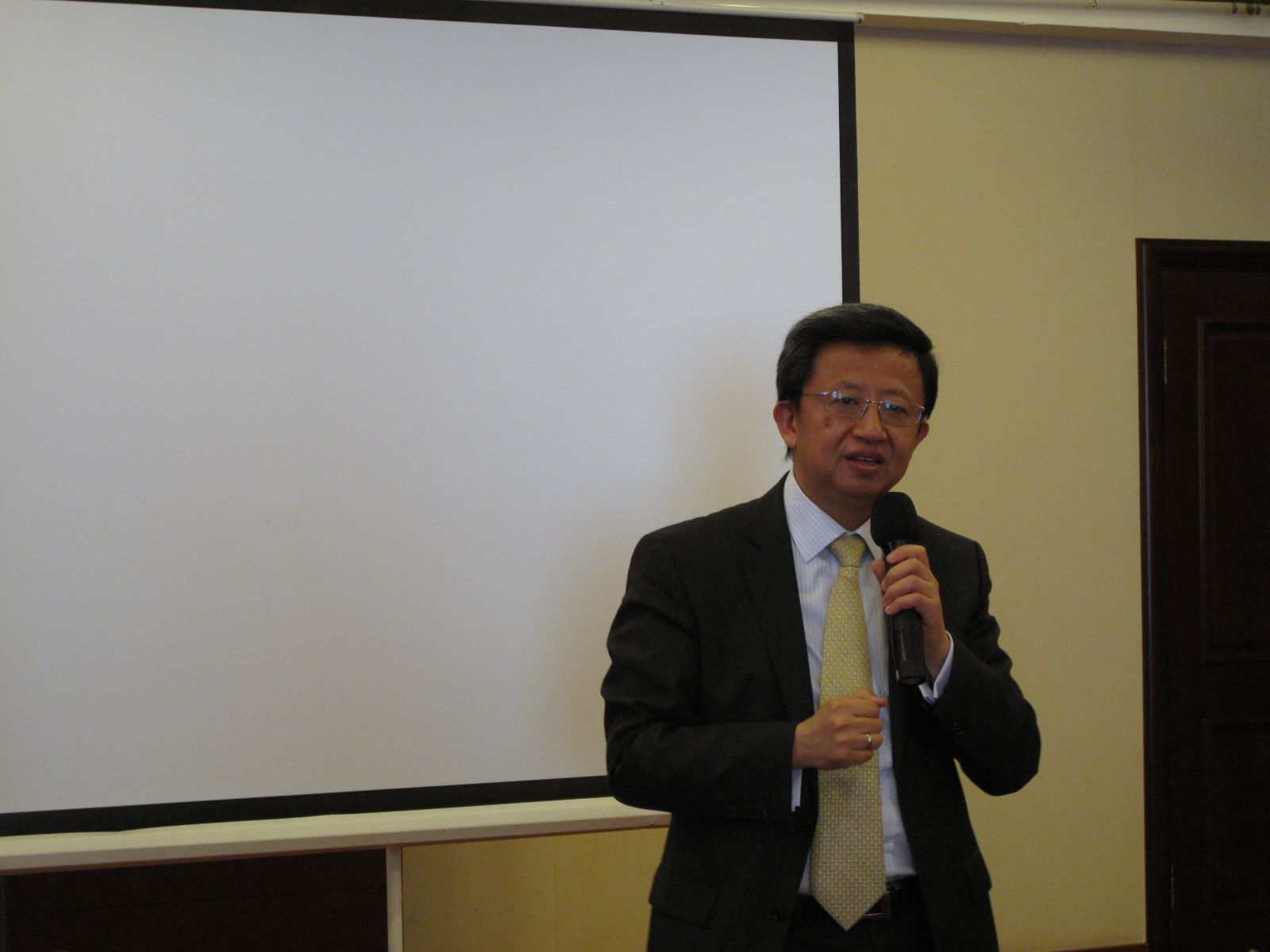 j9����վ�����й����ٷ���վ