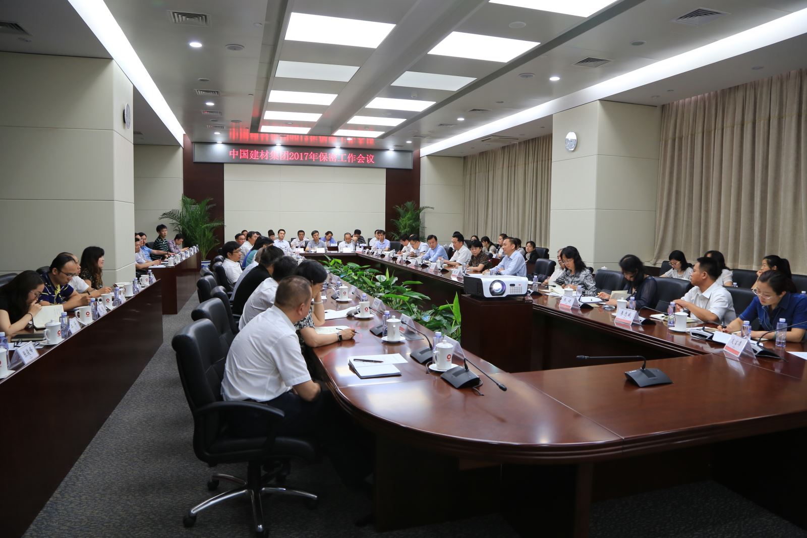 j9����վ�����й����ٷ���վ