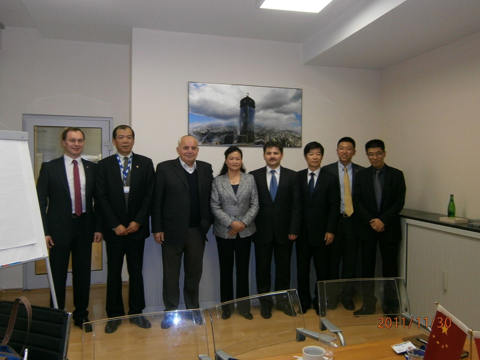 j9����վ�����й����ٷ���վ