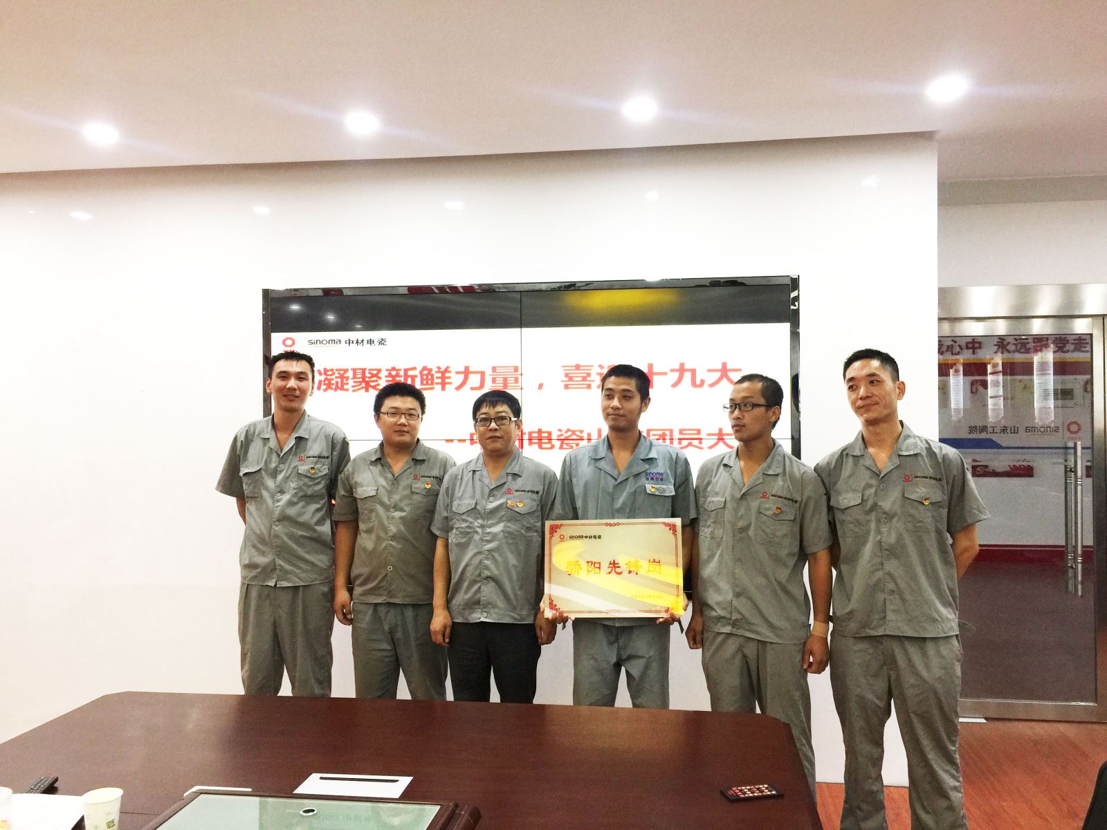 j9����վ�����й����ٷ���վ