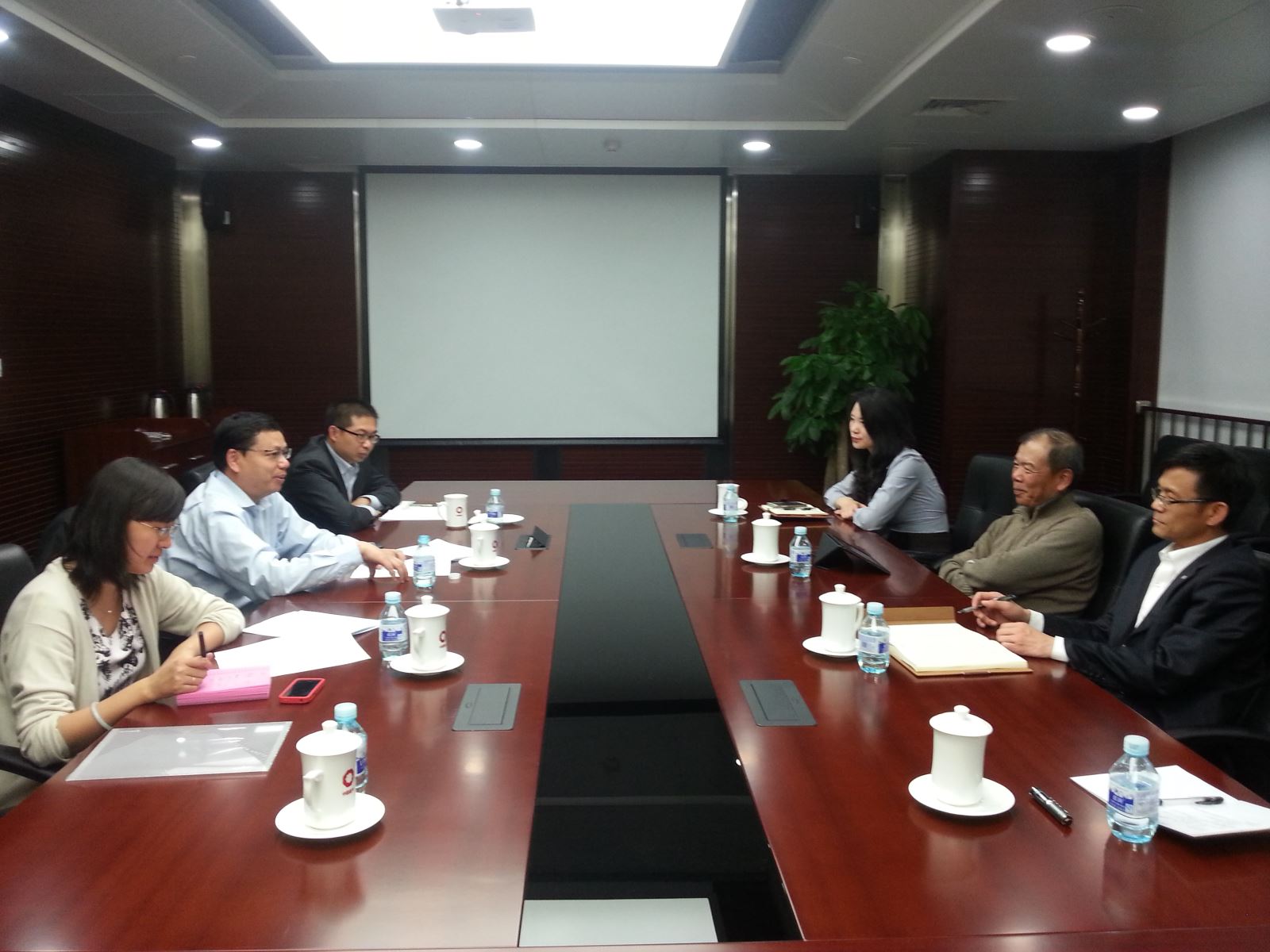 j9����վ�����й����ٷ���վ