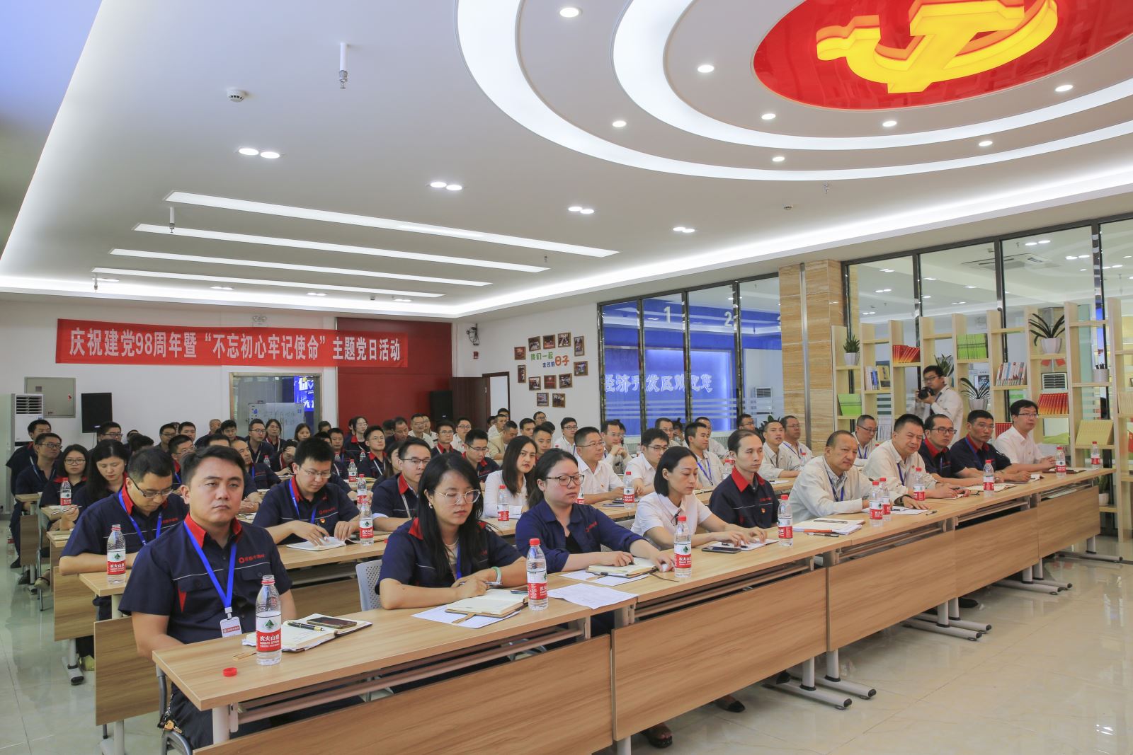 j9����վ�����й����ٷ���վ