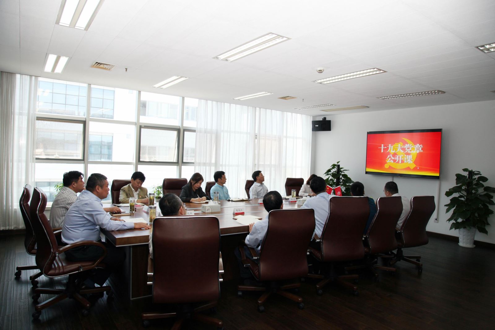 j9����վ�����й����ٷ���վ