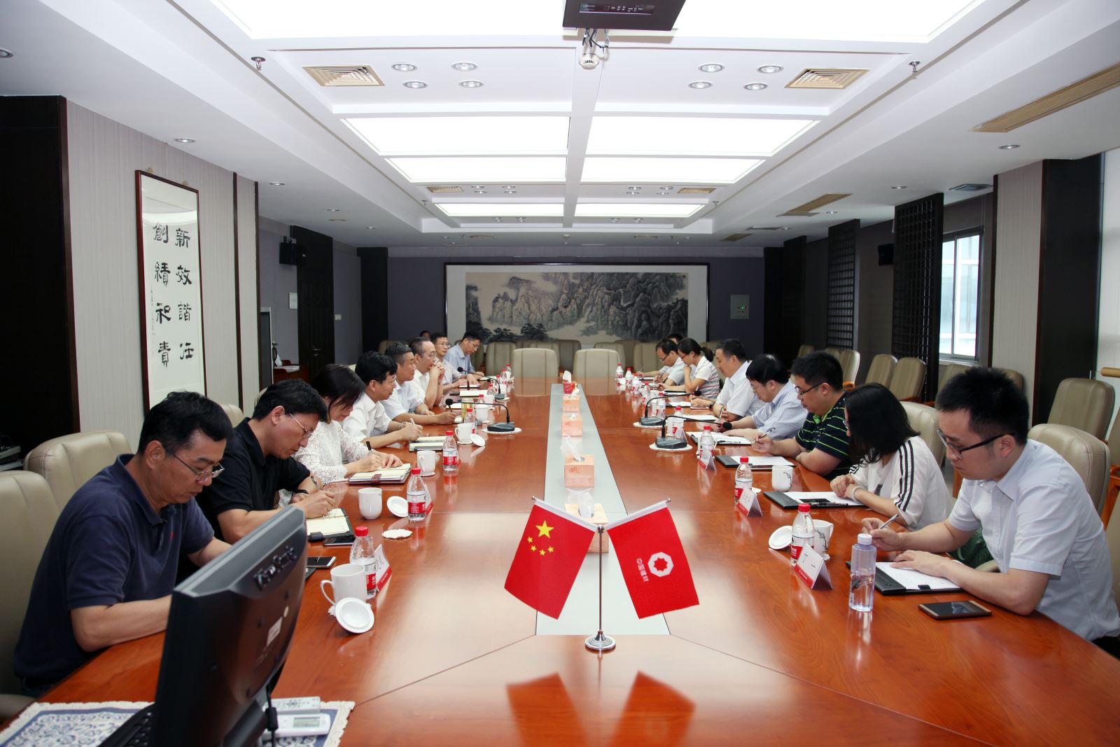 j9����վ�����й����ٷ���վ