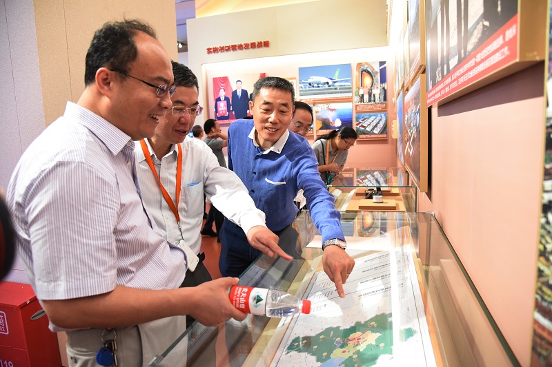 j9����վ�����й����ٷ���վ