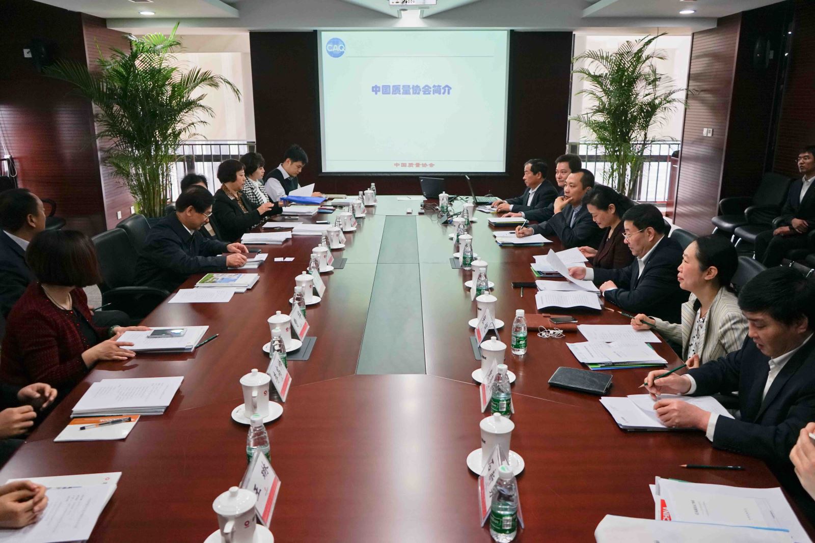 j9����վ�����й����ٷ���վ