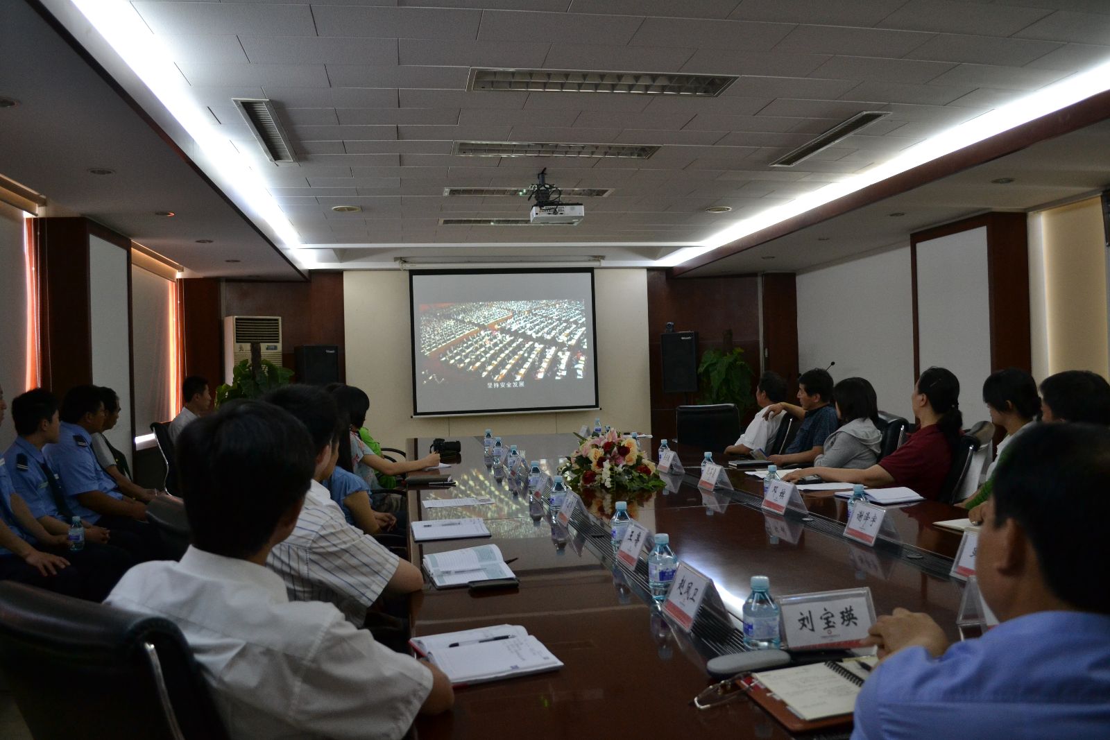 j9����վ�����й����ٷ���վ