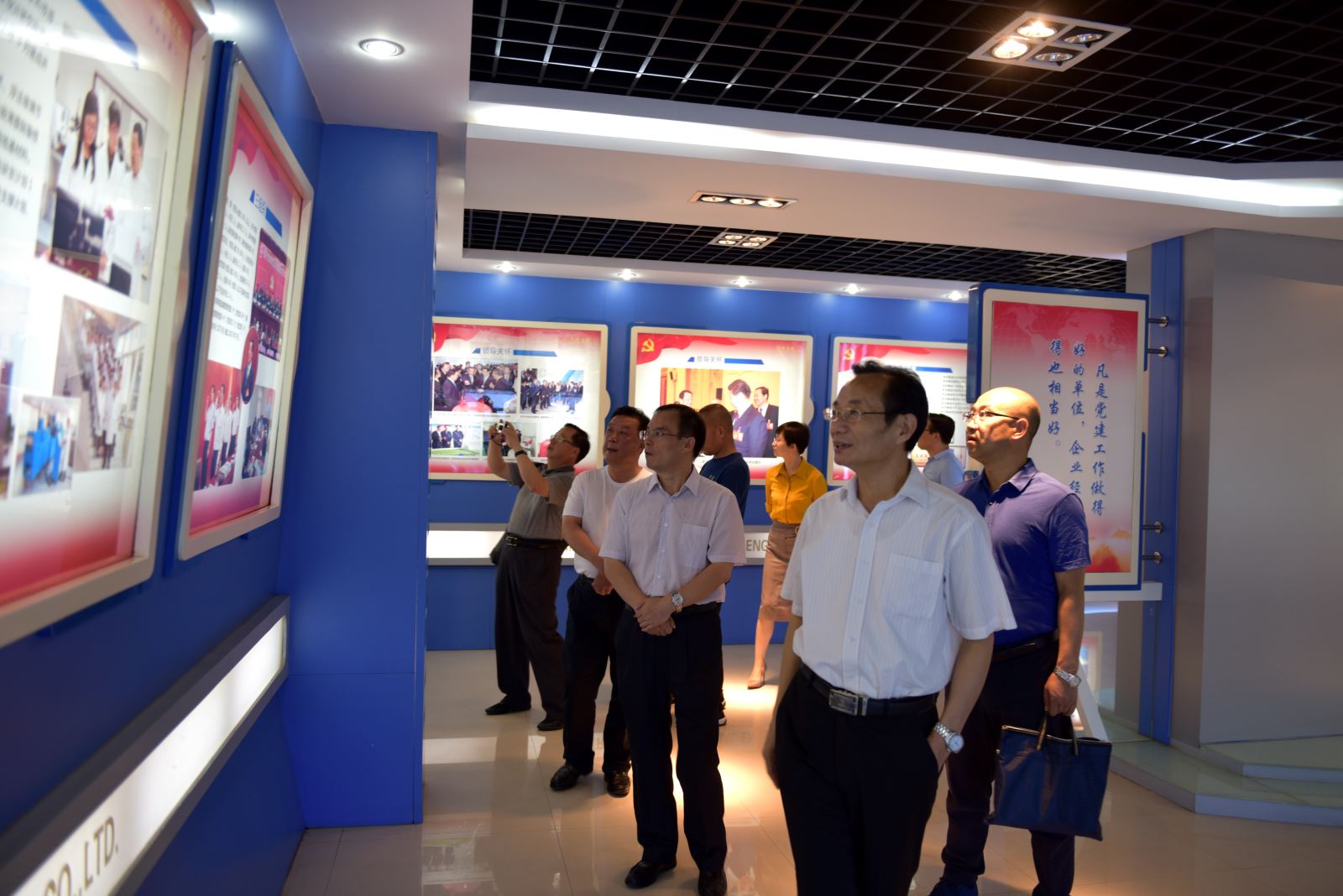 j9����վ�����й����ٷ���վ