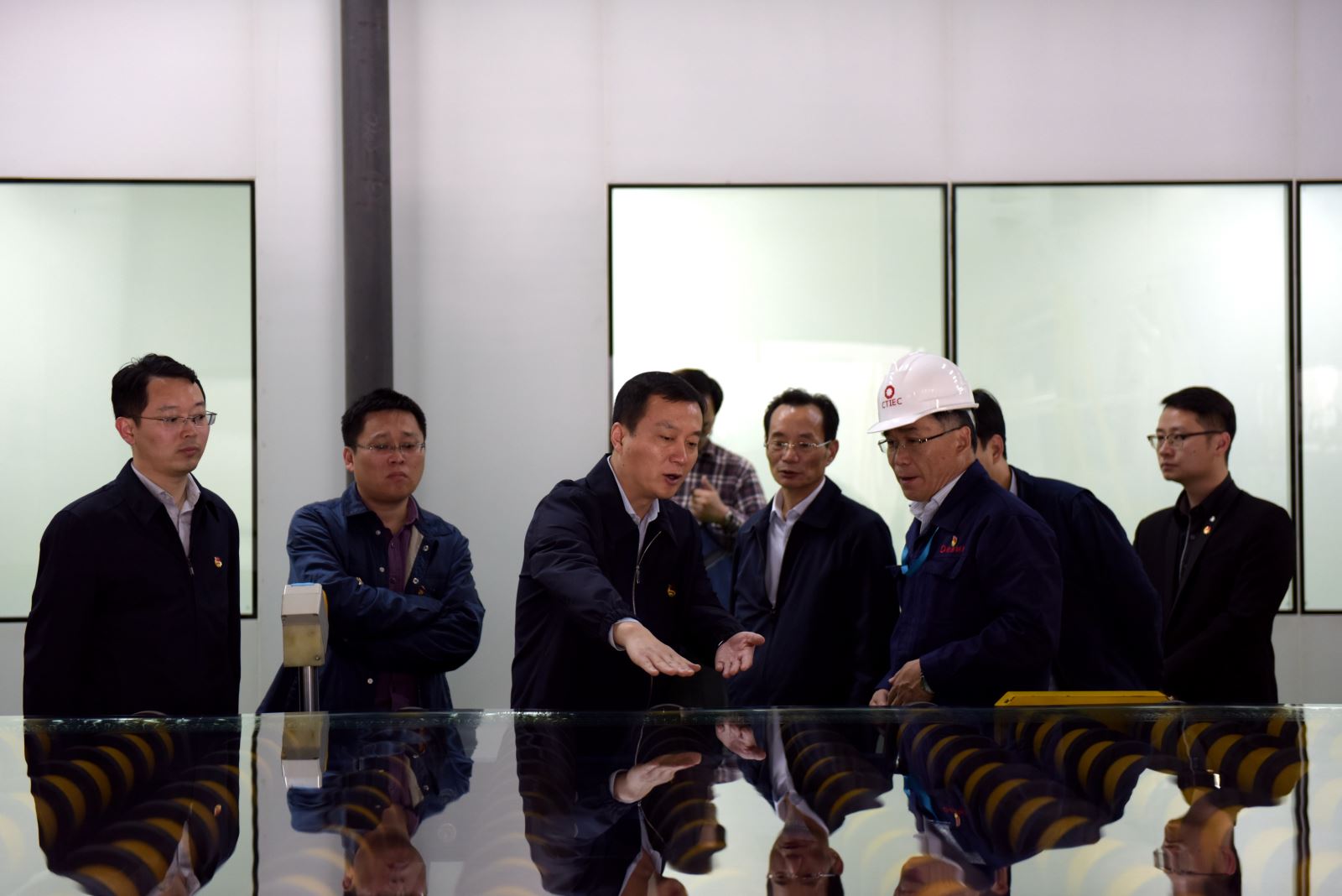 j9����վ�����й����ٷ���վ