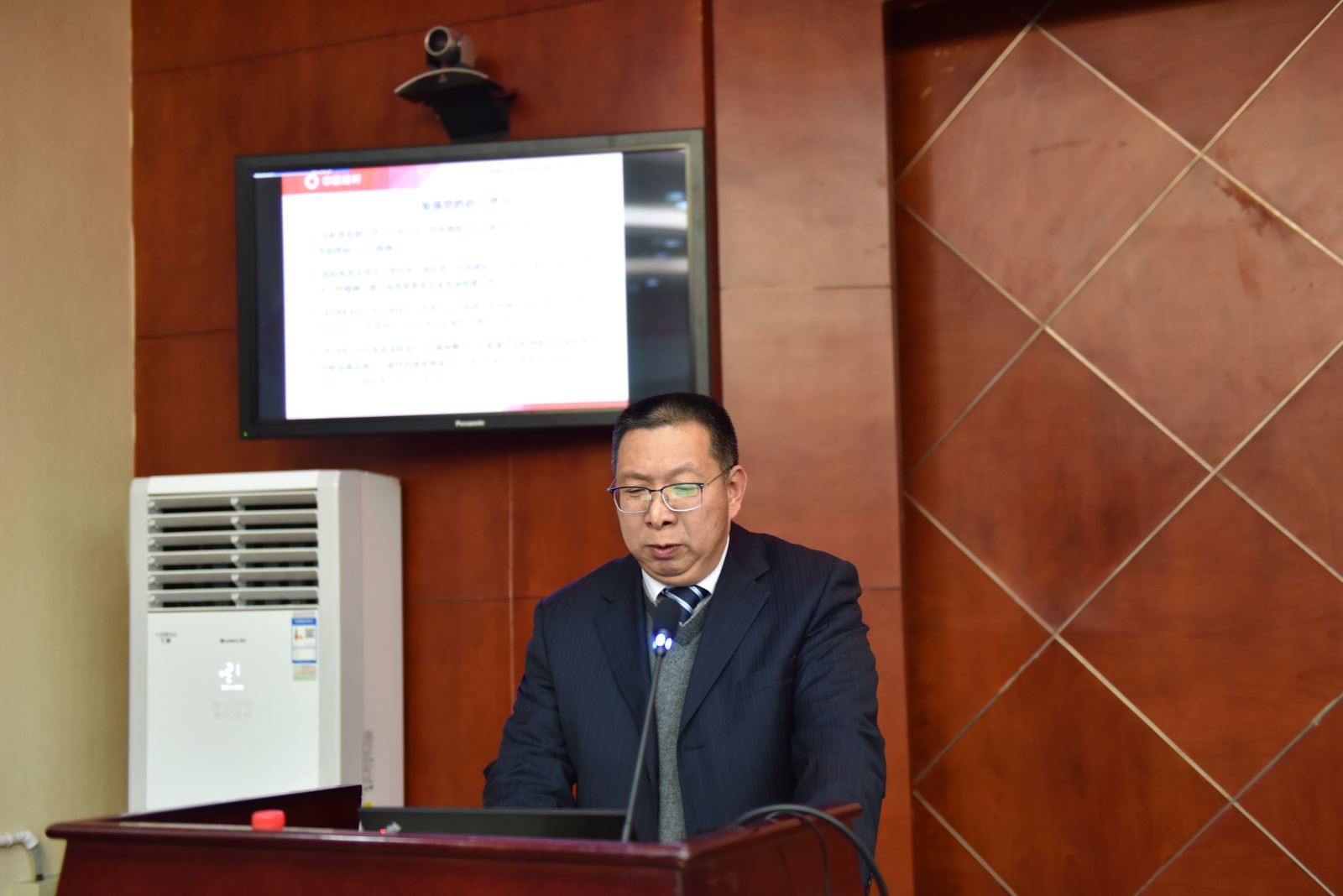 j9����վ�����й����ٷ���վ