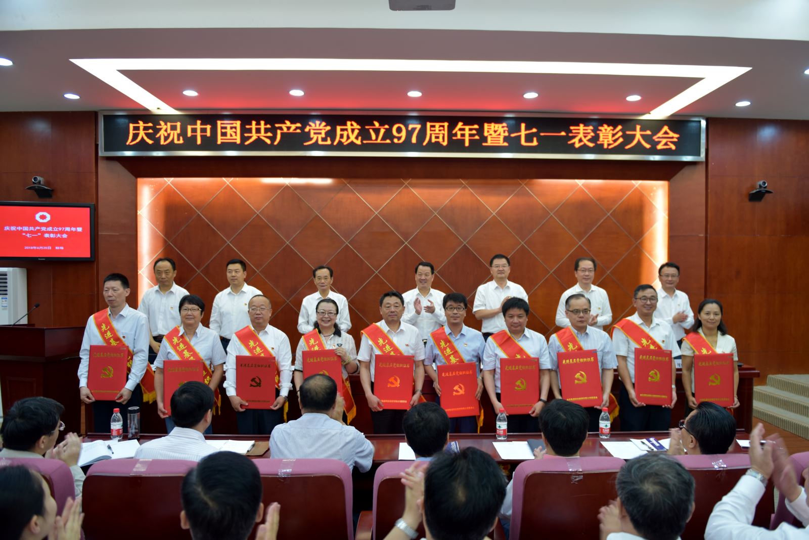 j9����վ�����й����ٷ���վ