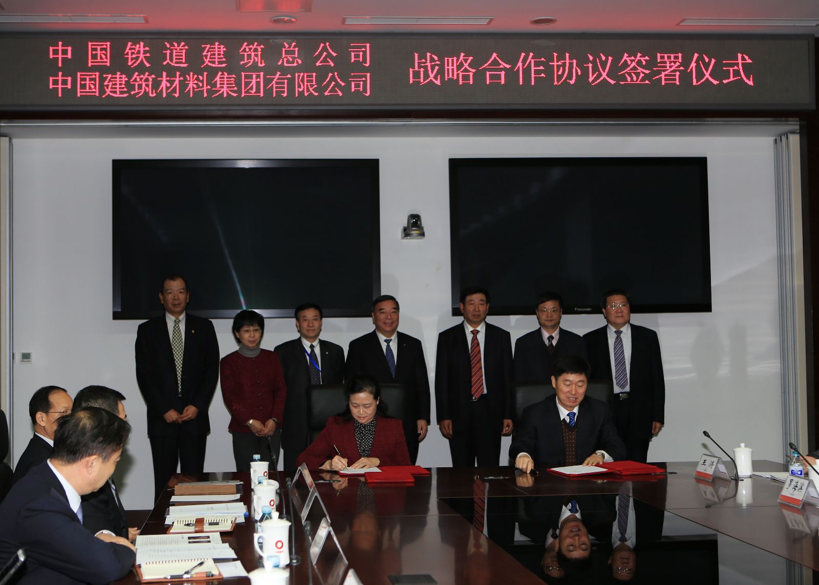 j9����վ�����й����ٷ���վ