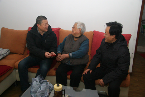 j9����վ�����й����ٷ���վ