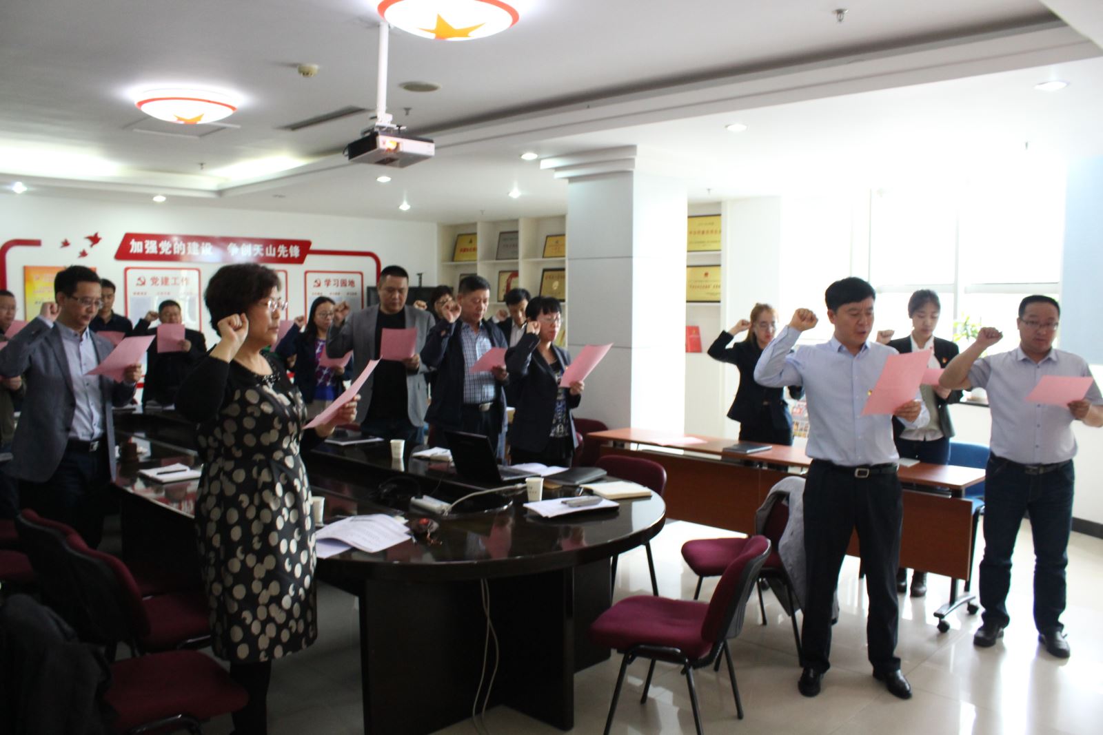 j9����վ�����й����ٷ���վ