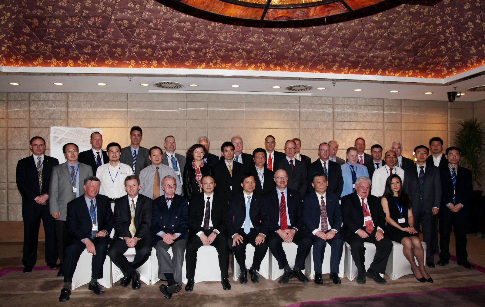 j9����վ�����й����ٷ���վ