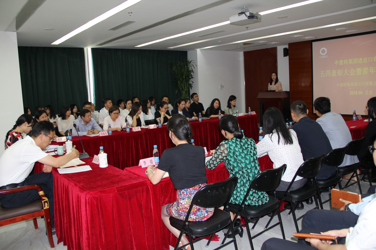 j9����վ�����й����ٷ���վ