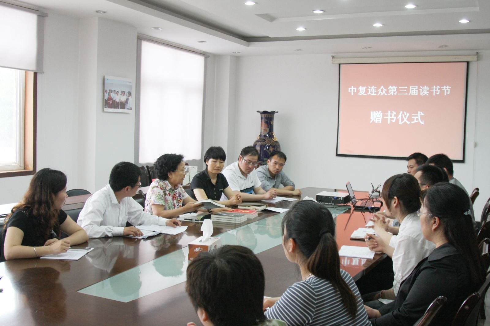 j9����վ�����й����ٷ���վ