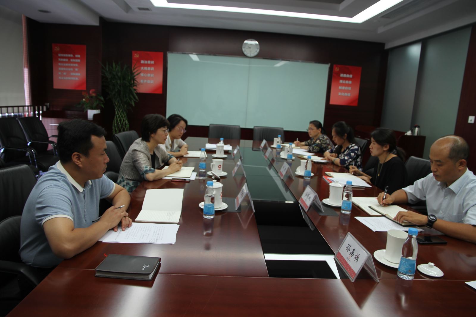 j9����վ�����й����ٷ���վ