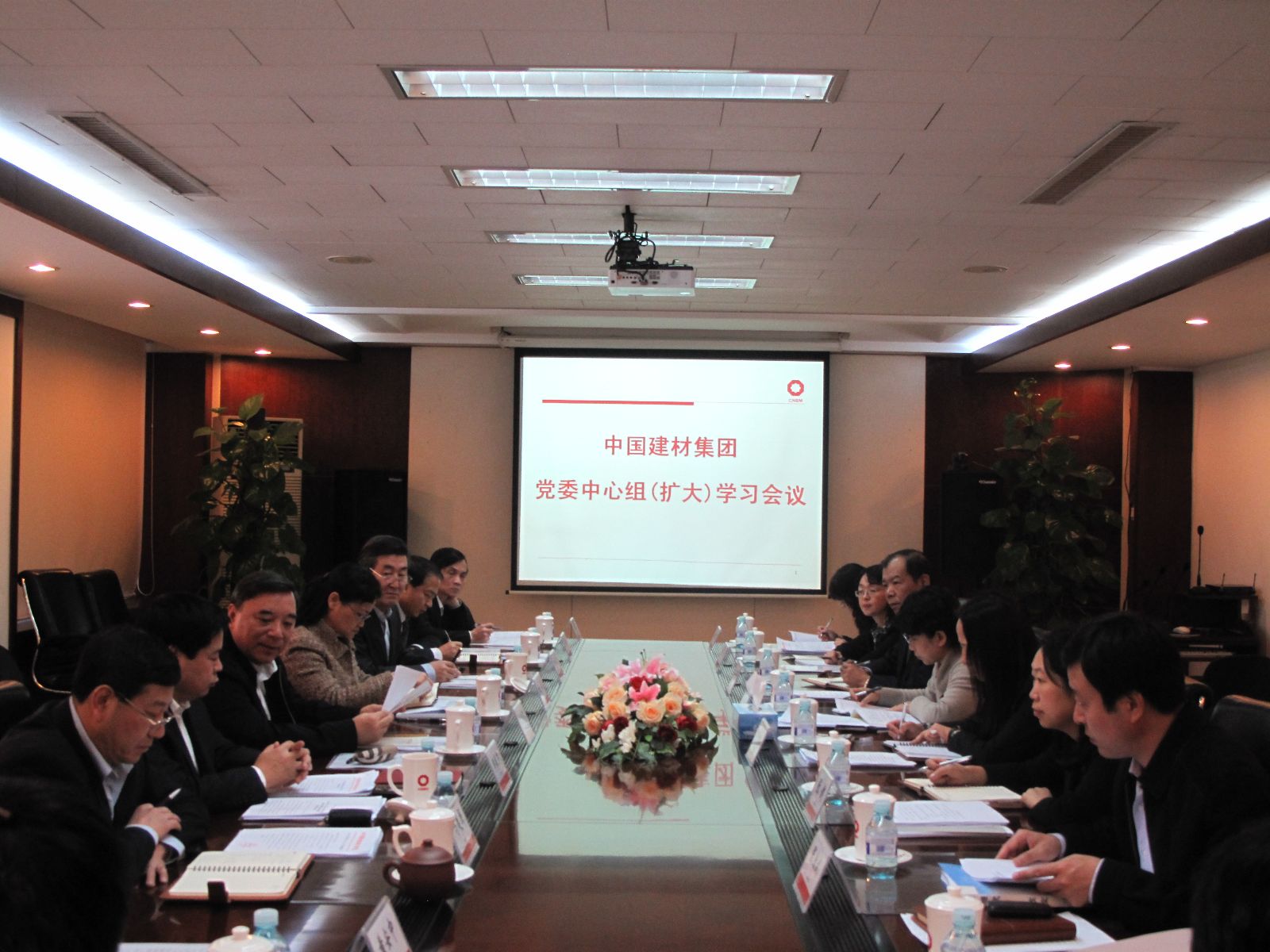 j9����վ�����й����ٷ���վ