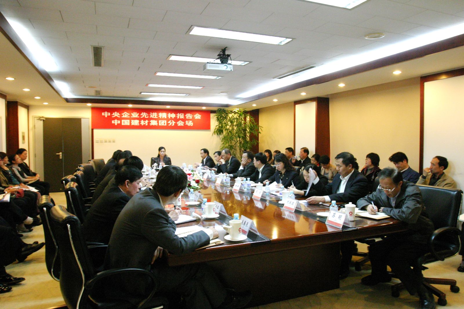 j9����վ�����й����ٷ���վ