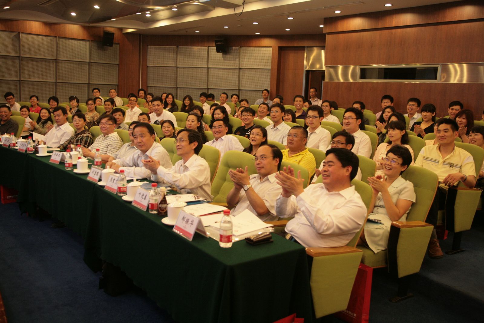 j9����վ�����й����ٷ���վ