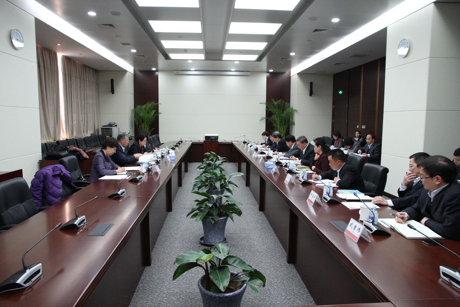 j9����վ�����й����ٷ���վ