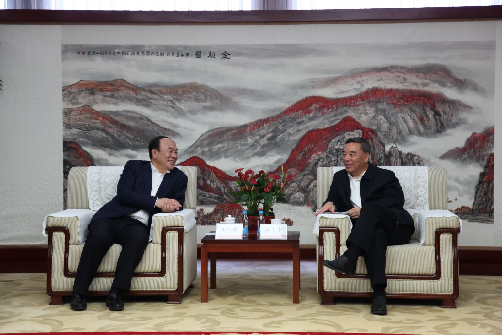 j9����վ�����й����ٷ���վ