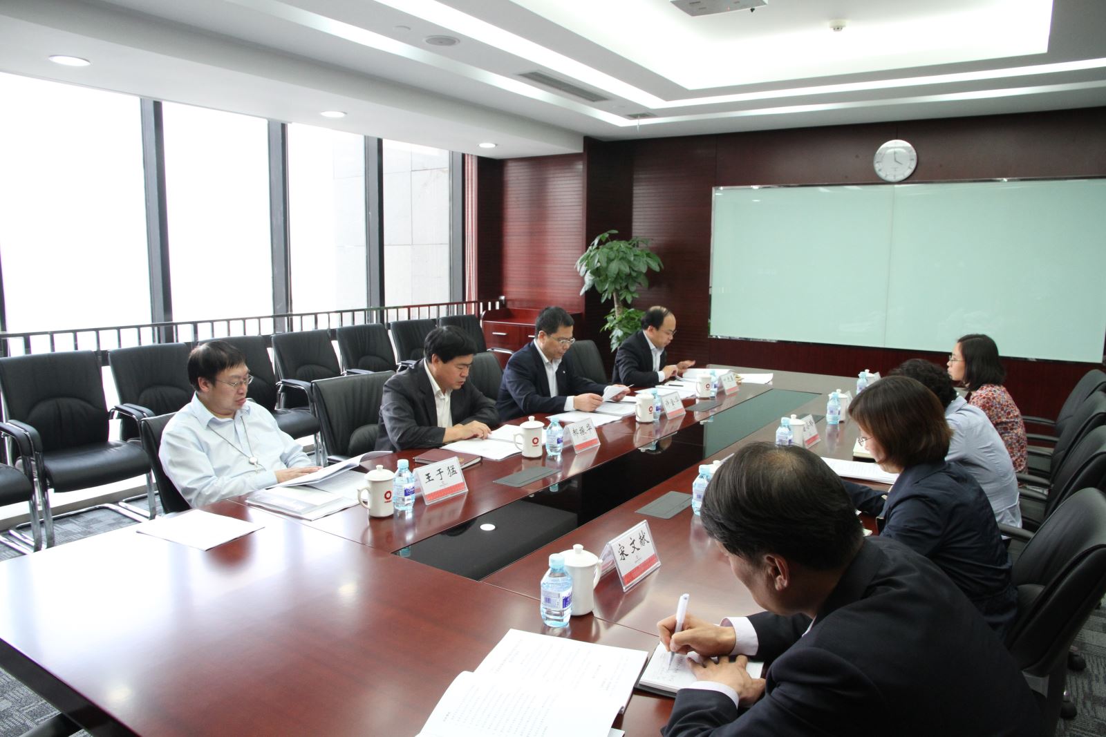 j9����վ�����й����ٷ���վ