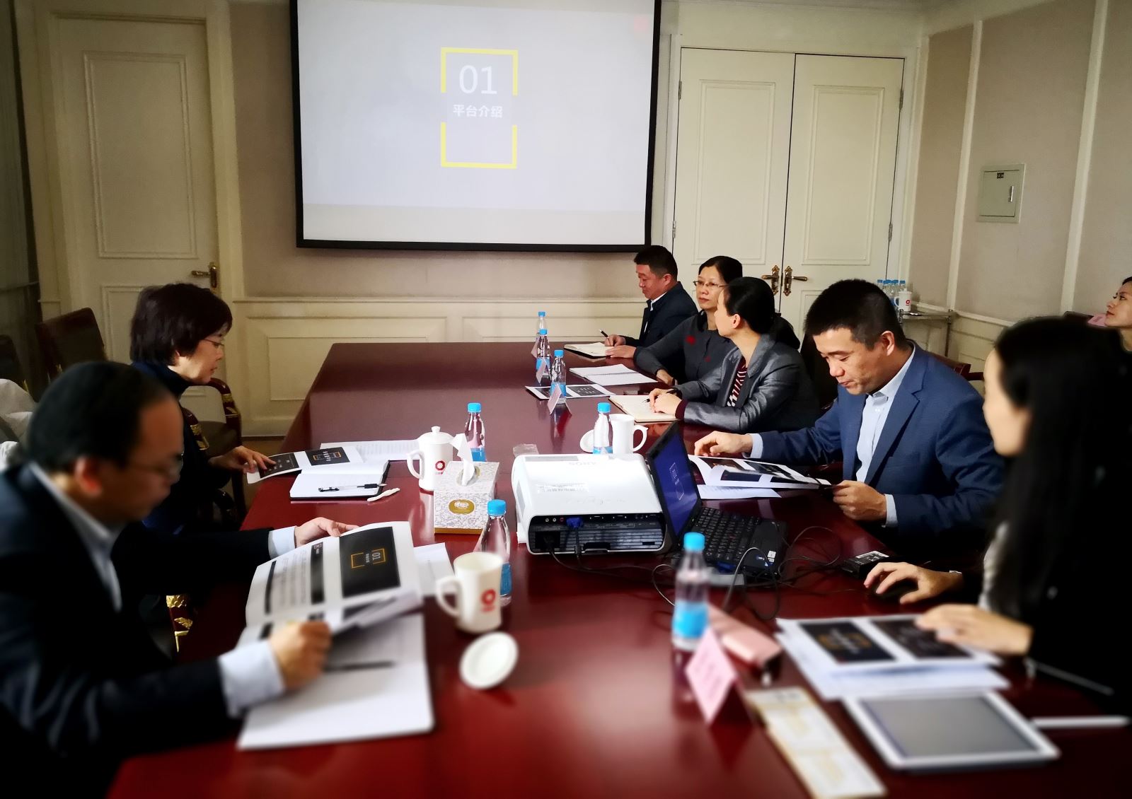 j9����վ�����й����ٷ���վ