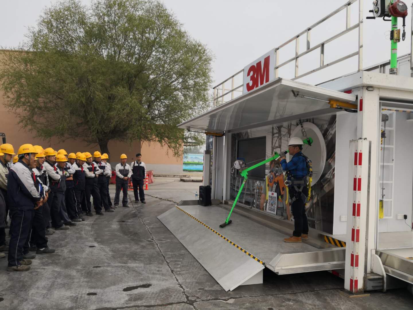 j9����վ�����й����ٷ���վ