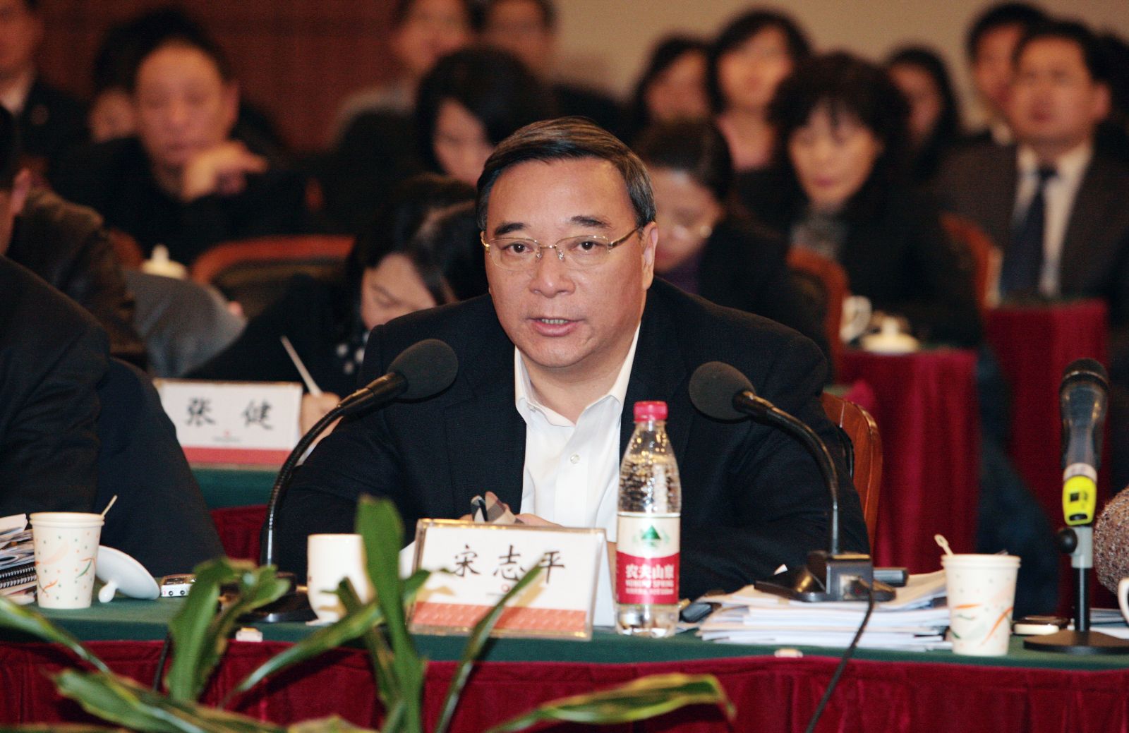 j9����վ�����й����ٷ���վ