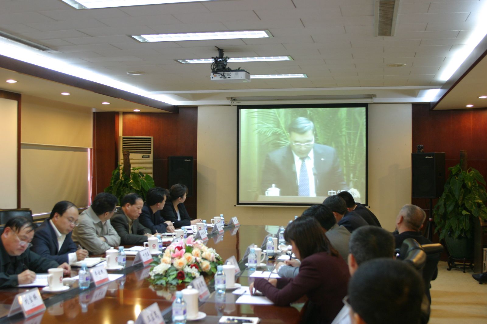 j9����վ�����й����ٷ���վ